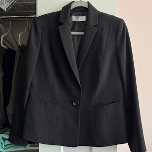 Kasper Black Single-Button Tailored Blazer